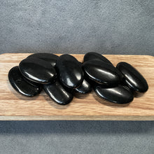 Load image into Gallery viewer, Shungite Small Palms - 10 pcs
