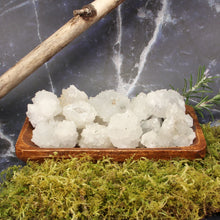 Load image into Gallery viewer, Zeolite Clusters by Size - 1 lb
