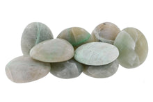 Load image into Gallery viewer, Garnierite Small Palms - 1 lb
