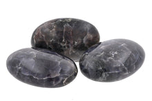 Load image into Gallery viewer, Iolite Palms - 1 lb
