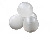 Load image into Gallery viewer, Selenite Medium Spheres - 4 pcs
